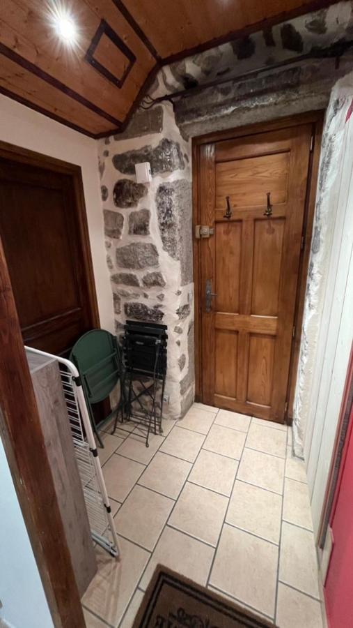 Appartement Jaujac Luaran gambar
