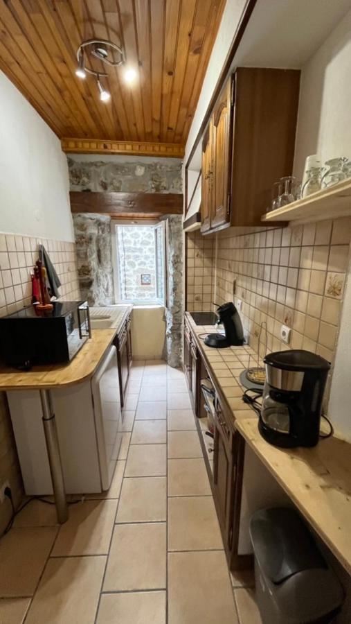Appartement Jaujac Luaran gambar