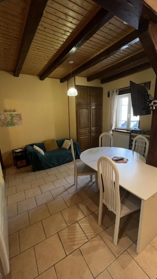 Appartement Jaujac Luaran gambar